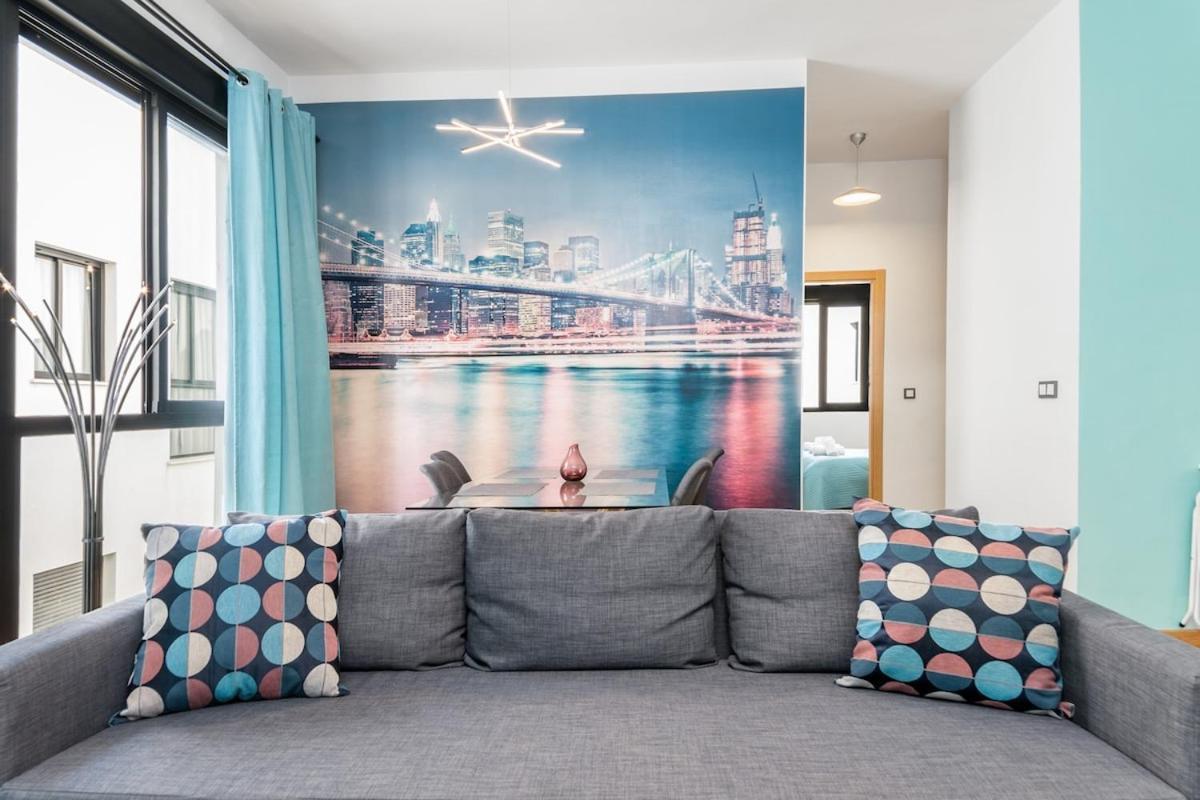-Malagasunapts- Modern Citycentre Pool&Parking Екстер'єр фото